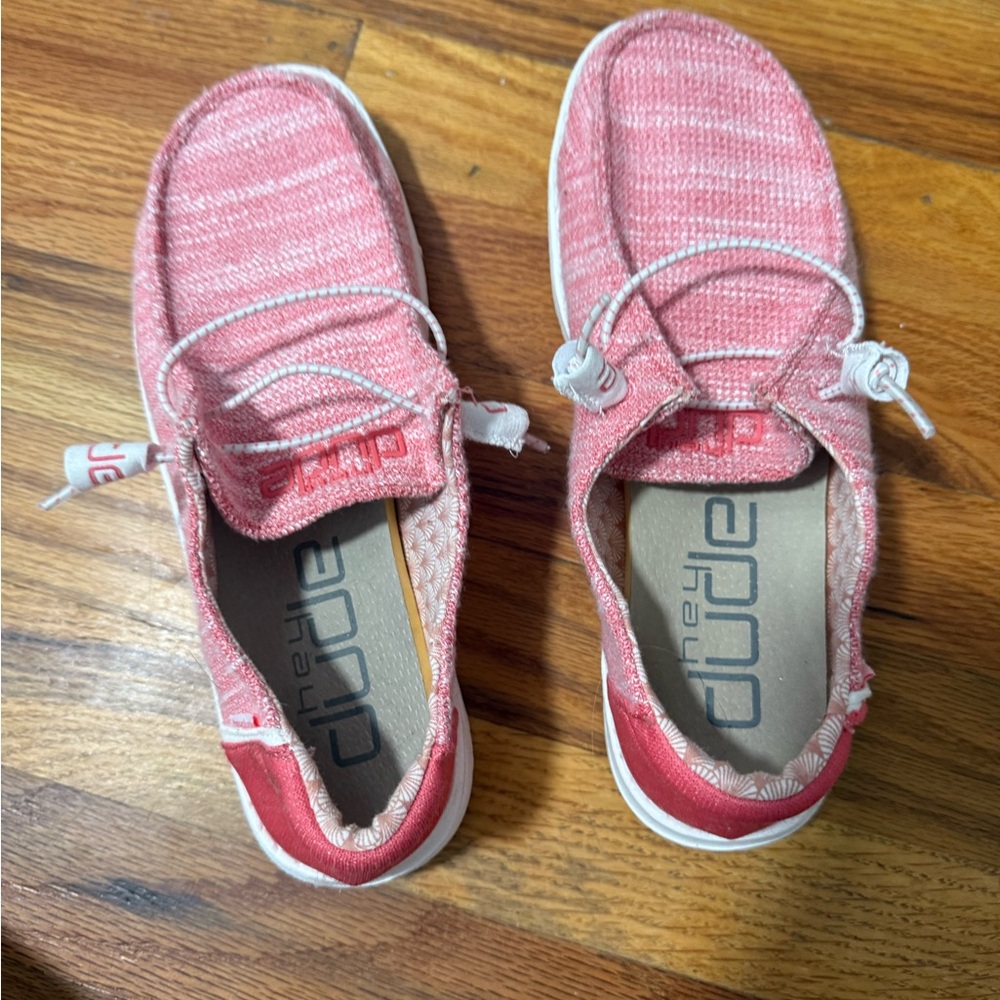 Hey Dude Wendy Style in Coral Pink